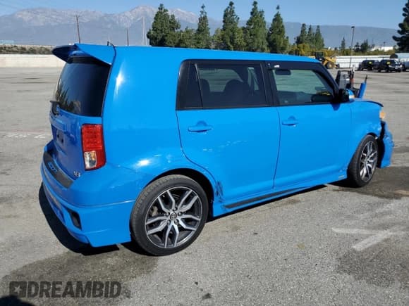 ✅ 2011 Scion xB • VIN: JTLZE4FE2B1133766 • Lot: 46705885. Wystawiony na Copart z przebiegiem 119 629 mil. Bezpłatny archiwum sprzedaży aukcyjnych z USA i szczegółowy raport historii pojazdu na DreamBid. Zdjęcie 3.