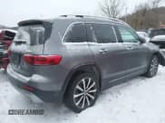 ✅ 2023 Mercedes-Benz GLB 250 • VIN: W1N4M4HB0PW321488 • Lot: 41632698. Wystawiony na IAAI z przebiegiem 28 273 mil. Bezpłatny archiwum sprzedaży aukcyjnych z USA i szczegółowy raport historii pojazdu na DreamBid. Zdjęcie 4.
