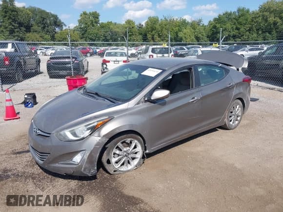 ✅ 2014 Hyundai Elantra SE • VIN: 5NPDH4AE6EH474427 • Lot: 43193472. Listed on IAAI with 131,762 mi. Free auction sales archive from the USA and detailed vehicle history report at DreamBid. Image 17.