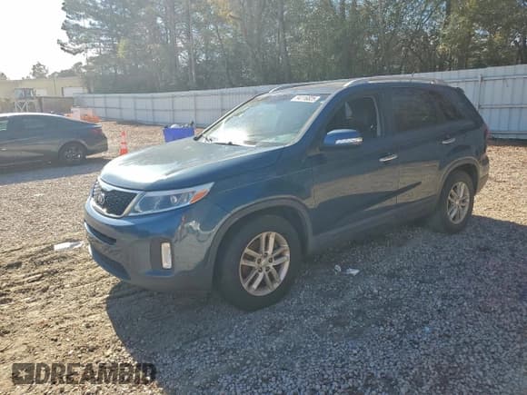 ✅ 2014 Kia Sorento LX • VIN: 5XYKT3A66EG475724 • Lot: 94116825. Listed on Copart with 174,188 mi. Free auction sales archive from the USA and detailed vehicle history report at DreamBid. Image 1.
