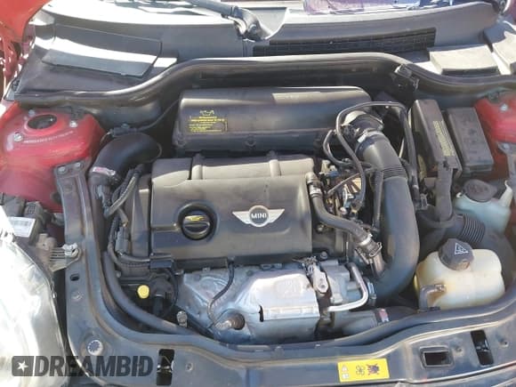 ✅ 2012 MINI Hardtop S • VIN: WMWSV3C51CTY19697 • Lot: 43487673. Wystawiony na IAAI z przebiegiem Nie podano. Bezpłatny archiwum sprzedaży aukcyjnych z USA i szczegółowy raport historii pojazdu na DreamBid. Zdjęcie 10.