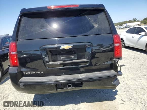 2017 Chevrolet Suburban LT z VIN 1GNSCHKC6HR394544, wystawiony jako Copart lot #70961584 z przebiegiem 118 545 mil mil oraz Czysty tytuł • Clean title. Historia ofert i sprzedaży dostępna na DreamBid. Obrazek 6.