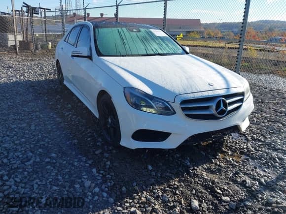 ✅ 2014 Mercedes-Benz E 350 Sport • VIN: WDDHF8JB4EA902402 • Lot: 43557611. Listed on IAAI with 138,208 mi. Free auction sales archive from the USA and detailed vehicle history report at DreamBid. Image 1.