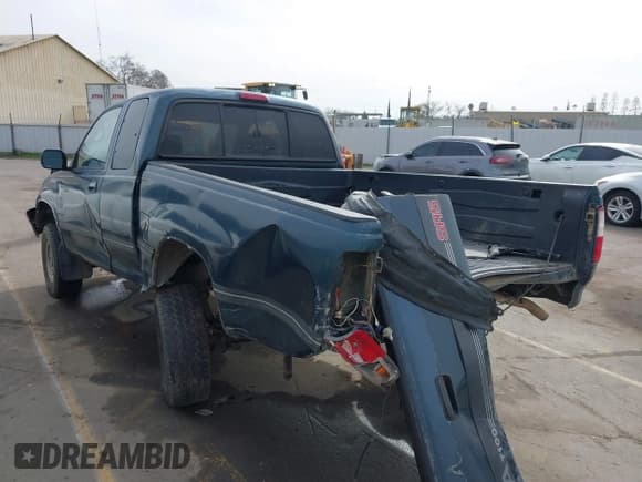 ✅ 1996 Toyota T100 SR5 • VIN: JT4UN24D7T0029477 • Лот: 41484412. Опубликован ранее на IAAI с пробегом 260 843 миль. Бесплатный доступ к архиву аукционных продаж из США и подробный отчёт об истории автомобиля на DreamBid. Изображение 3.