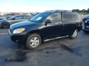 ✅ 2006 Toyota RAV4 • VIN: JTMZD33V066002955 • Lot: 43757256. Wystawiony na IAAI z przebiegiem 140 854 mil. Bezpłatny archiwum sprzedaży aukcyjnych z USA i szczegółowy raport historii pojazdu na DreamBid. Zdjęcie 2.