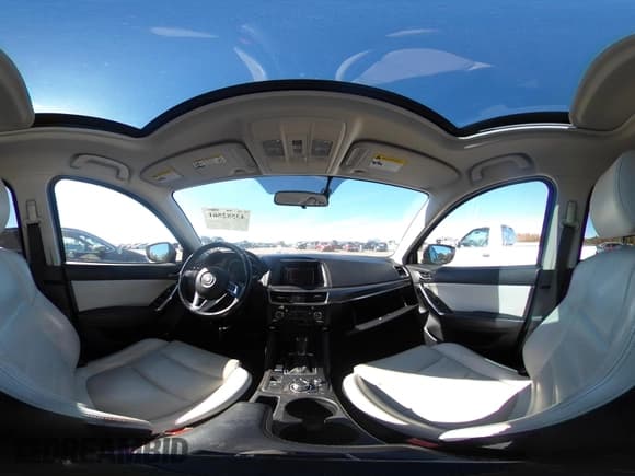 ✅ 2016 Mazda CX-5 Grand Touring • VIN: JM3KE2DY5G0715623 • Lot: 43582561. Wystawiony na IAAI z przebiegiem 166 935 mil. Bezpłatny archiwum sprzedaży aukcyjnych z USA i szczegółowy raport historii pojazdu na DreamBid. Zdjęcie 18.