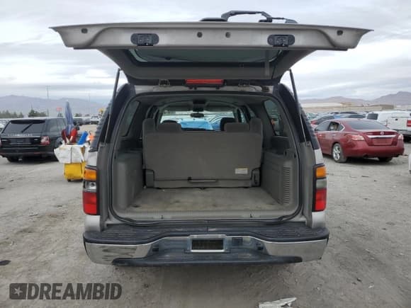 ✅ 2005 Chevrolet Suburban LT • VIN: 1GNFK16Z45J144627 • Лот: 47861005. Опубликован ранее на Copart с пробегом 157 770 миль. Бесплатный доступ к архиву аукционных продаж из США и подробный отчёт об истории автомобиля на DreamBid. Изображение 6.