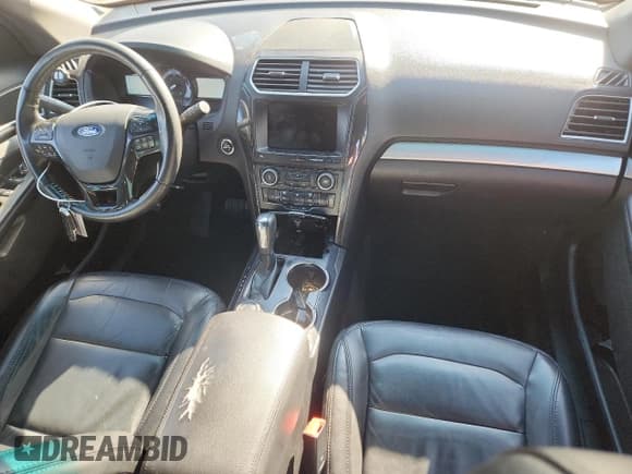 ✅ 2016 Ford Explorer XLT • VIN: 1FM5K8DH6GGB93685 • Lot: 91373415. Wystawiony na Copart z przebiegiem 122 478 mil. Bezpłatny archiwum sprzedaży aukcyjnych z USA i szczegółowy raport historii pojazdu na DreamBid. Zdjęcie 8.