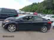 2013 Hyundai Elantra GLS z VIN KMHDH4AE0DU927201, wystawiony jako IAAI lot #43383253 z przebiegiem 117 024 mil mil oraz . Historia ofert i sprzedaży dostępna na DreamBid. Obrazek 14.