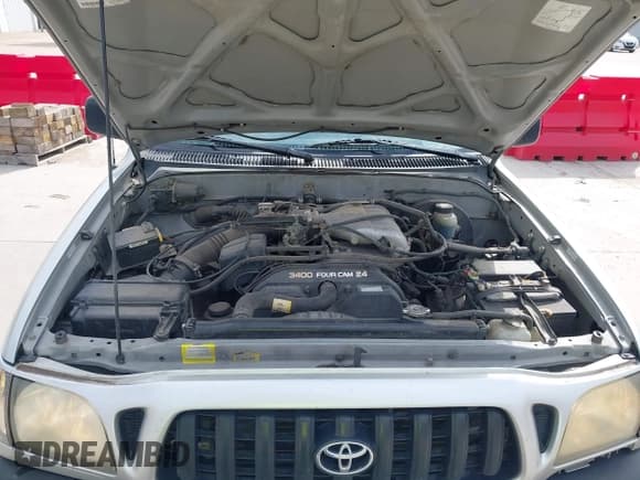 ✅ 2002 Toyota Tacoma PreRunner • VIN: 5TESN92N62Z024703 • Lot: 42511872. Listed on IAAI with 287,828 mi. Free auction sales archive from the USA and detailed vehicle history report at DreamBid. Image 10.