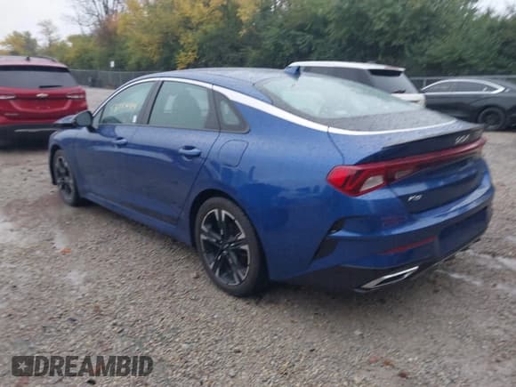 ✅ 2022 Kia K5 GT-Line • VIN: 5XXG64J22NG098622 • Lot: 43556149. Wystawiony na IAAI z przebiegiem 19 617 mil. Bezpłatny archiwum sprzedaży aukcyjnych z USA i szczegółowy raport historii pojazdu na DreamBid. Zdjęcie 3.