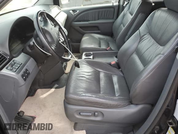 ✅ 2005 Honda Odyssey Touring • VIN: 5FNRL38845B510497 • Lot: 80063025. Listed on Copart with 265,075 mi. Free auction sales archive from the USA and detailed vehicle history report at DreamBid. Image 7.