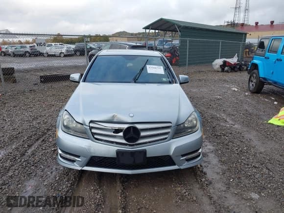 ✅ 2013 Mercedes-Benz C 300 Sport • VIN: WDDGF8AB7DR269115 • Lot: 43566732. Listed on IAAI with 160,735 mi. Free auction sales archive from the USA and detailed vehicle history report at DreamBid. Image 13.