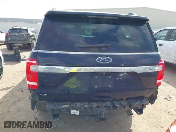 ✅ 2021 Ford Expedition Max XLT • VIN: 1FMJK1HT8MEA50524 • Lot: 41539292. Wystawiony na IAAI z przebiegiem 65 009 mil. Bezpłatny archiwum sprzedaży aukcyjnych z USA i szczegółowy raport historii pojazdu na DreamBid. Zdjęcie 17.
