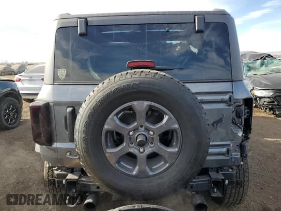 ✅ 2024 Ford Bronco Big Bend • VIN: 1FMDE7BH9RLA85832 • Лот: 86171994. Опубликован ранее на Copart с пробегом 1 196 миль. Бесплатный доступ к архиву аукционных продаж из США и подробный отчёт об истории автомобиля на DreamBid. Изображение 6.