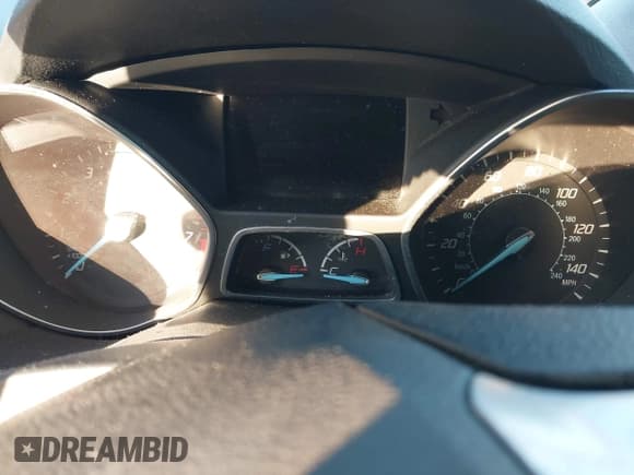 ✅ 2016 Ford Escape SE • VIN: 1FMCU9GX5GUC89240 • Lot: 43723922. Wystawiony na IAAI z przebiegiem 117 832 mil. Bezpłatny archiwum sprzedaży aukcyjnych z USA i szczegółowy raport historii pojazdu na DreamBid. Zdjęcie 7.