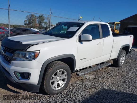 ✅ 2015 Chevrolet Colorado 4WD Z71 • VIN: 1GCHTCE30F1274381 • Лот: 40532933. Опубликован ранее на IAAI с пробегом 119 159 миль. Бесплатный доступ к архиву аукционных продаж из США и подробный отчёт об истории автомобиля на DreamBid. Изображение 2.