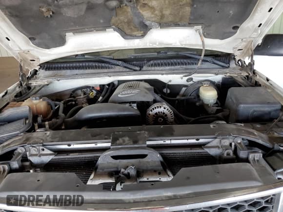 ✅ 2005 Chevrolet Silverado 1500 • VIN: 1GCEC19V95Z348240 • Лот: 56869465. Опубликован ранее на Copart с пробегом 251 012 миль. Бесплатный доступ к архиву аукционных продаж из США и подробный отчёт об истории автомобиля на DreamBid. Изображение 11.