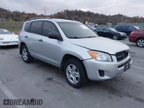 ✅ 2010 Toyota RAV4 • VIN: JTMBF4DV4A5026514 • Лот: 43714487. Опубликован ранее на IAAI с пробегом 252 110 миль. Бесплатный доступ к архиву аукционных продаж из США и подробный отчёт об истории автомобиля на DreamBid. Изображение 1.
