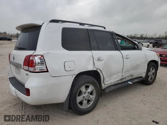 ✅ 2011 Toyota Land Cruiser • VIN: JTMHY7AJ6B5011912 • Lot: 49180115. Wystawiony na Copart z przebiegiem 104 929 mil. Bezpłatny archiwum sprzedaży aukcyjnych z USA i szczegółowy raport historii pojazdu na DreamBid. Zdjęcie 3.