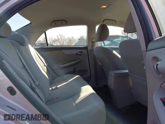 ✅ 2010 Toyota Corolla LE • VIN: 2T1BU4EE7AC516551 • Лот: 43668336. Опубликован ранее на IAAI с пробегом 205 456 миль. Бесплатный доступ к архиву аукционных продаж из США и подробный отчёт об истории автомобиля на DreamBid. Изображение 8.