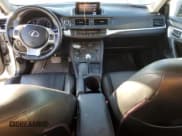 ✅ 2013 Lexus CT 200h • VIN: JTHKD5BH0D2124467 • Лот: 82310325. Опубликован ранее на Copart с пробегом 115 448 миль. Бесплатный доступ к архиву аукционных продаж из США и подробный отчёт об истории автомобиля на DreamBid. Изображение 8.
