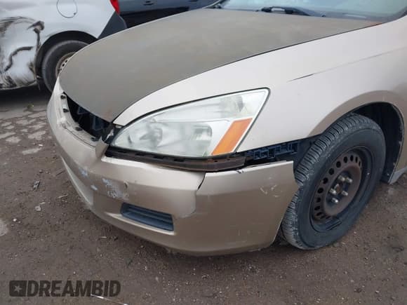 ✅ 2006 Honda Accord LX • VIN: 1HGCM56406A110172 • Lot: 43848444. Wystawiony na IAAI z przebiegiem 206 649 mil. Bezpłatny archiwum sprzedaży aukcyjnych z USA i szczegółowy raport historii pojazdu na DreamBid. Zdjęcie 6.