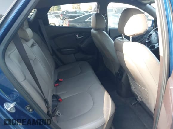 ✅ 2014 Hyundai Tucson SE • VIN: KM8JU3AG8EU795719 • Lot: 43553101. Wystawiony na IAAI z przebiegiem 117 762 mil. Bezpłatny archiwum sprzedaży aukcyjnych z USA i szczegółowy raport historii pojazdu na DreamBid. Zdjęcie 8.