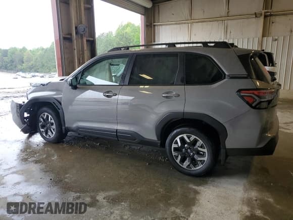 ✅ 2025 Subaru Forester Premium • VIN: JF2SLDBC2SH542284 • Lot: 56413575. Listed on Copart with 740 mi. Free auction sales archive from the USA and detailed vehicle history report at DreamBid. Image 2.