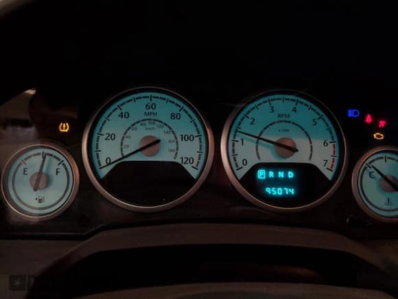 ✅ 2010 Chrysler Town & Country LX • VIN: 2A4RR2D16AR330223 • Lot: 65632355. Wystawiony na Copart z przebiegiem 95 074 mil. Bezpłatny archiwum sprzedaży aukcyjnych z USA i szczegółowy raport historii pojazdu na DreamBid. Zdjęcie 9.