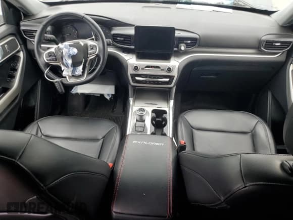 ✅ 2021 Ford Explorer XLT • VIN: 1FMSK8DHXMGC14889 • Lot: 69190315. Listed on Copart with 48,997 mi. Free auction sales archive from the USA and detailed vehicle history report at DreamBid. Image 8.