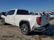 ✅ 2021 GMC Sierra 1500 SLE • VIN: 1GTV9BED5MZ315834 • Лот: 83440844. Опубликован ранее на Copart с пробегом 64 364 миль. Бесплатный доступ к архиву аукционных продаж из США и подробный отчёт об истории автомобиля на DreamBid. Изображение 2.