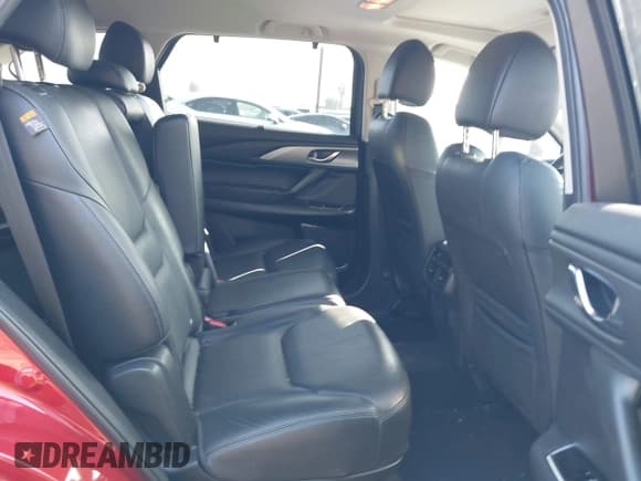 ✅ 2018 Mazda CX-9 Touring • VIN: JM3TCACY5J0236535 • Lot: 43531076. Wystawiony na IAAI z przebiegiem 47 139 mil. Bezpłatny archiwum sprzedaży aukcyjnych z USA i szczegółowy raport historii pojazdu na DreamBid. Zdjęcie 8.