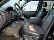 ✅ 2004 Mercury Mountaineer Convenience • VIN: 4M2DU86W94ZJ38048 • Lot: 46591565. Wystawiony na Copart z przebiegiem 130 490 mil. Bezpłatny archiwum sprzedaży aukcyjnych z USA i szczegółowy raport historii pojazdu na DreamBid. Zdjęcie 7.