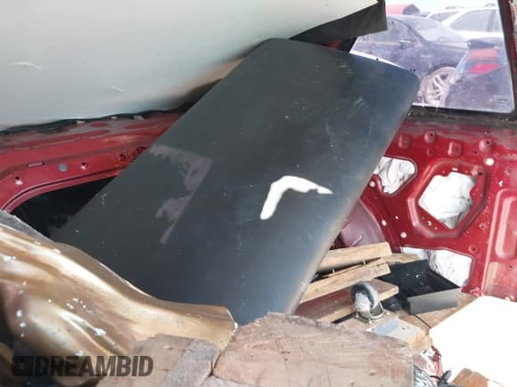 ✅ 1992 Nissan Sentra E • VIN: 1N4EB32AXNC814739 • Lot: 41763476. Wystawiony na IAAI z przebiegiem 136 990 mil. Bezpłatny archiwum sprzedaży aukcyjnych z USA i szczegółowy raport historii pojazdu na DreamBid. Zdjęcie 8.