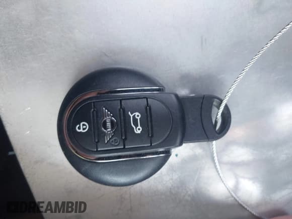 ✅ 2020 MINI Countryman Cooper • VIN: WMZYW5C03L3L14724 • Лот: 42478285. Опубликован ранее на IAAI с пробегом 57 915 миль. Бесплатный доступ к архиву аукционных продаж из США и подробный отчёт об истории автомобиля на DreamBid. Изображение 11.