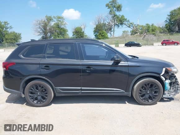2018 Mitsubishi Outlander SE with VIN JA4AD3A36JZ031408, listed as a IAAI auction lot 42970834 with 106,485 mi miles and . Bid and sale history available at DreamBid. Image 14.