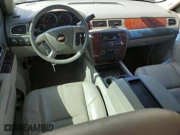 2012 Chevrolet Suburban LT с VIN 1GNSKJE71CR271252, выставлен на аукционе Copart как лот 64499745 с пробегом 179 574 миль миль и Чистый • Clean title. История ставок и продаж доступна на DreamBid. Изображение 8.