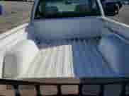 1998 Chevrolet S-10 LS z VIN 1GCCS1449WK251610, wystawiony jako Copart lot #73540304 z przebiegiem 276 404 mil mil oraz Szkoda całkowita • Salvage title. Historia ofert i sprzedaży dostępna na DreamBid. Obrazek 10.