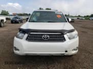 ✅ 2009 Toyota Highlander Limited • VIN: JTEEW44AX92030327 • Лот: 66913725. Опубликован ранее на Copart с пробегом 157 467 миль. Бесплатный доступ к архиву аукционных продаж из США и подробный отчёт об истории автомобиля на DreamBid. Изображение 5.