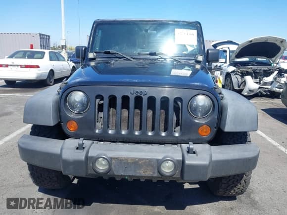 ✅ 2008 Jeep Wrangler Unlimited Rubicon • VIN: 1J8GA69108L574773 • Лот: 42714300. Опубликован ранее на IAAI с пробегом 106 974 миль. Бесплатный доступ к архиву аукционных продаж из США и подробный отчёт об истории автомобиля на DreamBid. Изображение 12.