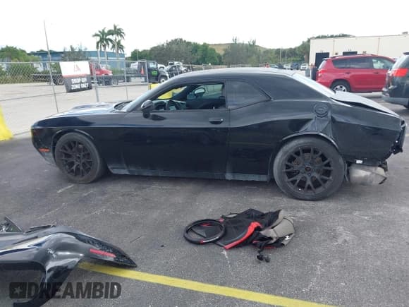 ✅ 2015 Dodge Challenger SXT Plus • VIN: 2C3CDZBG3FH895668 • Лот: 43347502. Опубликован ранее на IAAI с пробегом 100 318 миль. Бесплатный доступ к архиву аукционных продаж из США и подробный отчёт об истории автомобиля на DreamBid. Изображение 15.