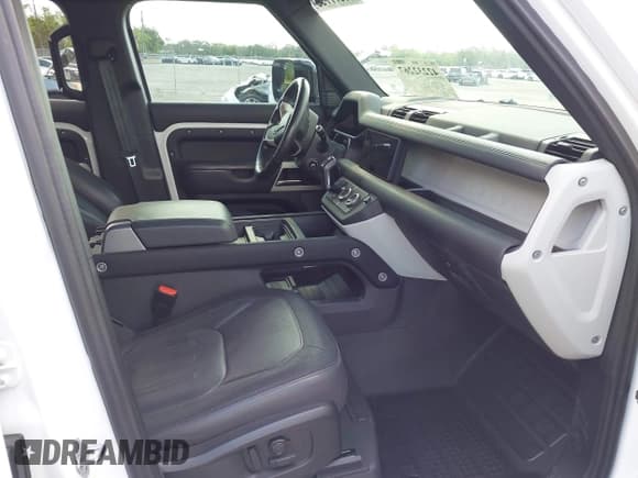 ✅ 2022 Land Rover Defender X-Dynamic HSE • VIN: SALE37RU8N2099697 • Lot: 42232267. Listed on IAAI with 35,863 mi. Free auction sales archive from the USA and detailed vehicle history report at DreamBid. Image 5.