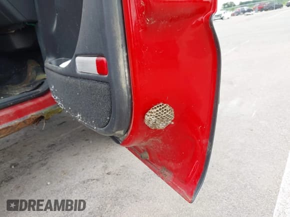 ✅ 2000 Chevrolet Silverado 2500 LS • VIN: 1GCGK29U3YE159782 • Lot: 42568821. Listed on IAAI with 172,387 mi. Free auction sales archive from the USA and detailed vehicle history report at DreamBid. Image 15.