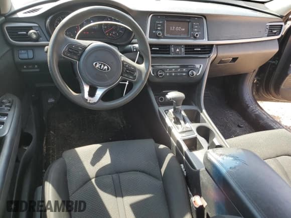 ✅ 2017 Kia Optima LX • VIN: 5XXGT4L30HG141521 • Lot: 52782695. Wystawiony na Copart z przebiegiem 81 736 mil. Bezpłatny archiwum sprzedaży aukcyjnych z USA i szczegółowy raport historii pojazdu na DreamBid. Zdjęcie 8.