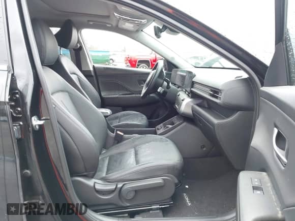 2024 Hyundai Kona Limited с VIN KM8HE3A30RU094669, выставлен на аукционе IAAI как лот 41260368 с пробегом 23 339 миль миль и . История ставок и продаж доступна на DreamBid. Изображение 5.