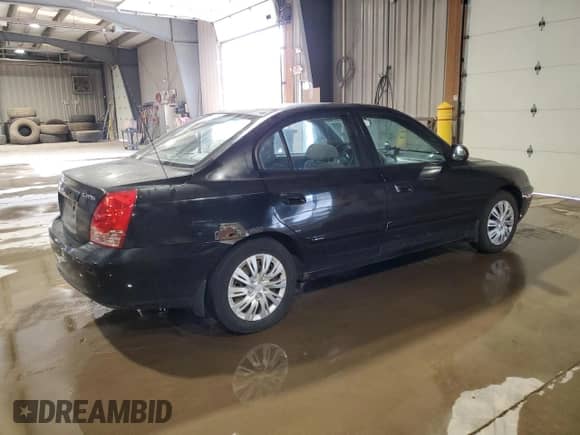 2004 Hyundai Elantra GLS with VIN KMHDN46D04U756362, listed as a Copart auction lot 79951444 with 110,604 mi miles and Clean title. Bid and sale history available at DreamBid. Image 3.