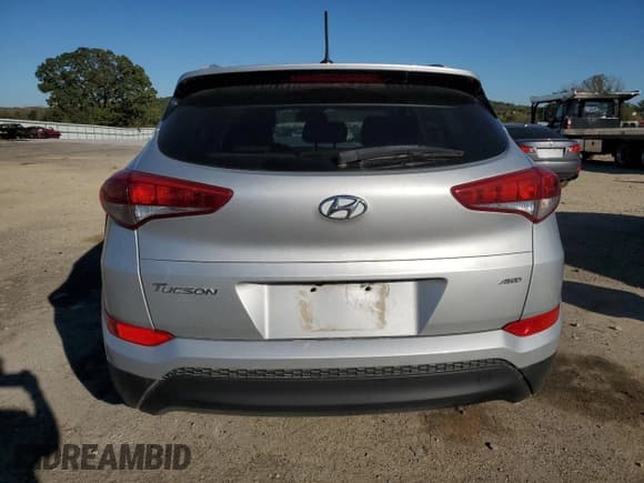 ✅ 2017 Hyundai Tucson SE • VIN: KM8J3CA45HU342395 • Лот: 82367645. Опубликован ранее на Copart с пробегом 128 548 миль. Бесплатный доступ к архиву аукционных продаж из США и подробный отчёт об истории автомобиля на DreamBid. Изображение 6.