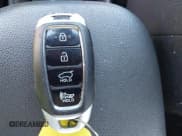 ✅ 2021 Hyundai Kona SEL • VIN: KM8K22AA9MU747774 • Lot: 42882006. Listed on IAAI with 79,336 mi. Free auction sales archive from the USA and detailed vehicle history report at DreamBid. Image 11.