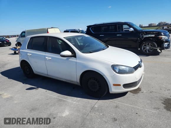 ✅ 2014 Volkswagen Golf • VIN: WVWDB7AJ5EW003394 • Lot: 91054995. Listed on Copart with 159,627 mi. Free auction sales archive from the USA and detailed vehicle history report at DreamBid. Image 4.